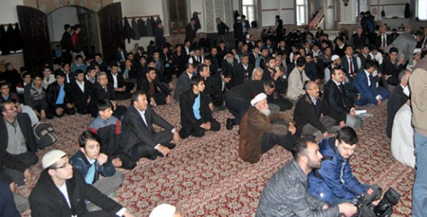 Genç İmam Hatipler Yarıştı
