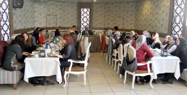 Kadınlarımız Erkeklerin Gölgesinde Kalmamalı