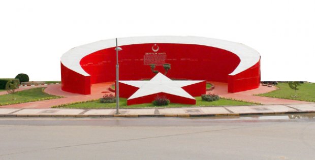 Havuzlu Kavşak Değil Şehitler Anıtı Yapılsın!