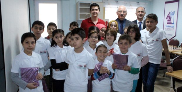 Vali Barut: Başarılarınız Bizleri Gururlandırıyor