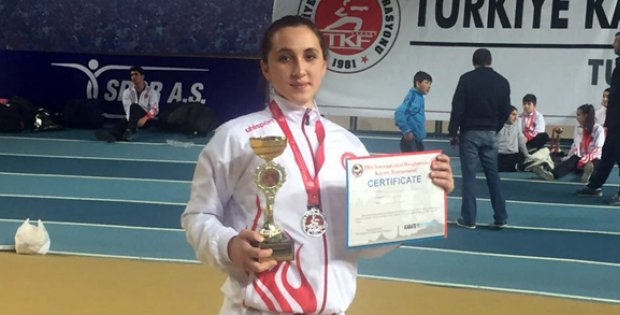 Senanur Genç Başarıya Doymuyor