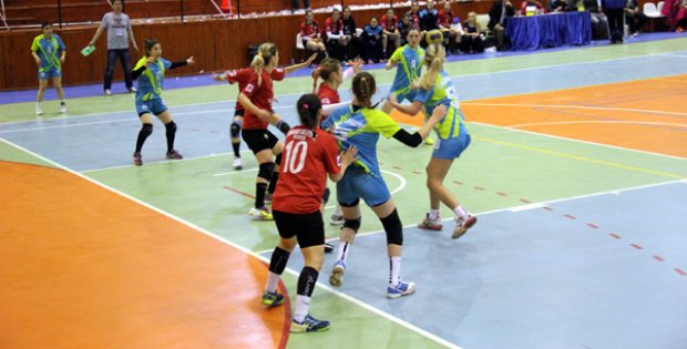 Bayanlar Hentbolda Umutlar Azalıyor