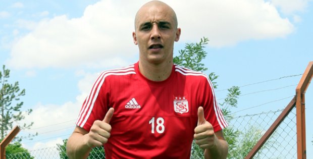 Gözler Aatif´da
