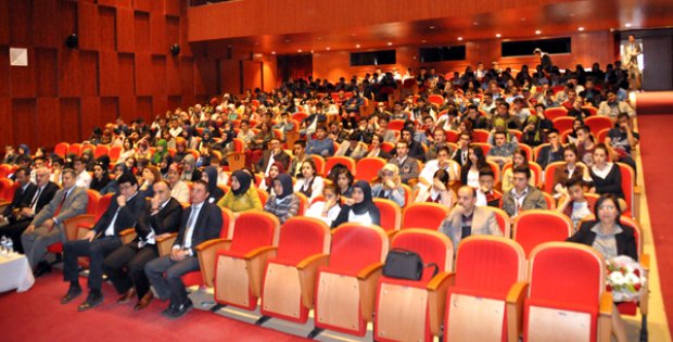 Beledioğlu Öğrencilerle Bir Araya Geldi