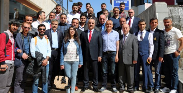 TSYD´DEN Başkan Aydın´a Plaket