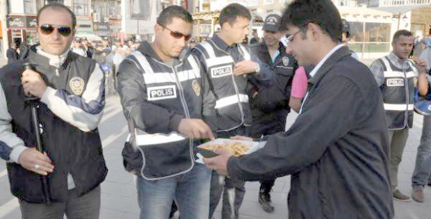 Dostum bana taş atma