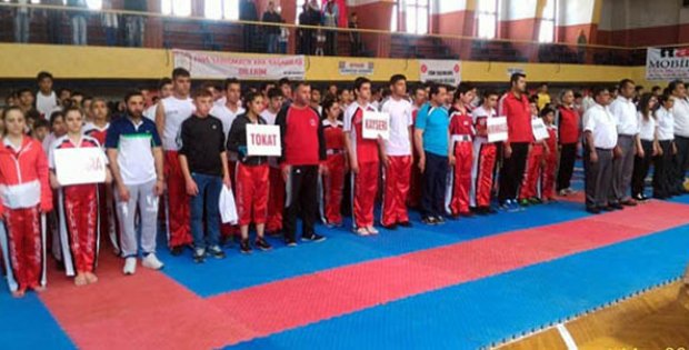 Kick-Boks Dostluk Maçları Yapıldı