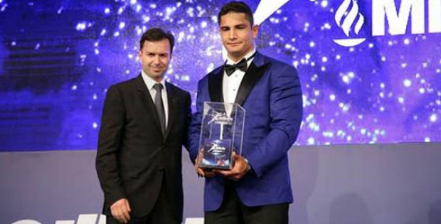 Taha Akgül´e Ödül Verildi