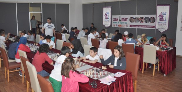 ŞAH MAT DEDİLER
