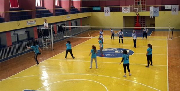 Kurumlar Arası Voleybolda Dereceler Belli Oldu