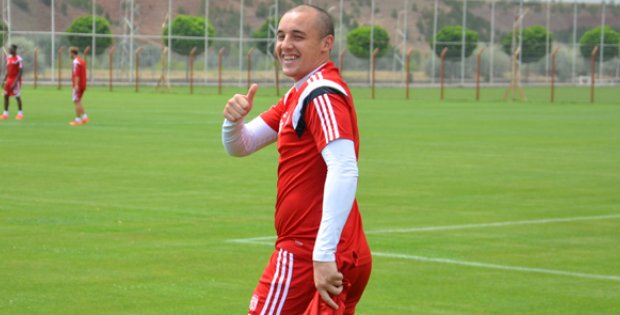 İşte Aatif´in Fiyatı!