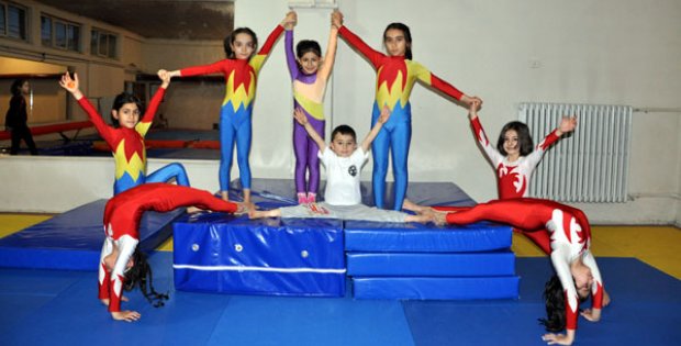 Cimnastik Yaz Okulumuza Bekliyoruz