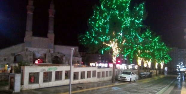 Tarihe Yakışan Bir Cadde Oluyor