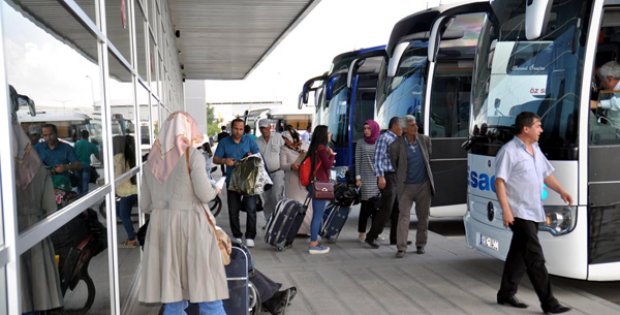 Gurbetçiler Terminali Hareketlendirdi