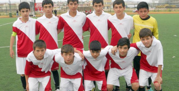 U-13´de gelenek bozulmadı