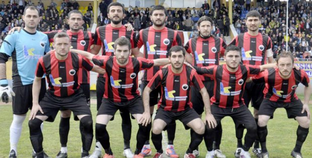 Zara futbolcu avında