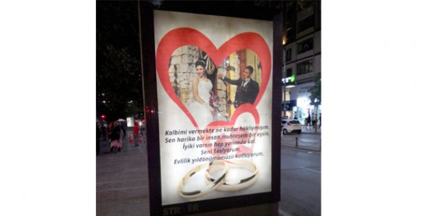 Genç Çift, Sevgilerini Sivas´a Duyurdu