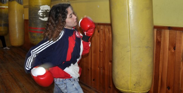 Bayanların Boks İlgisi
