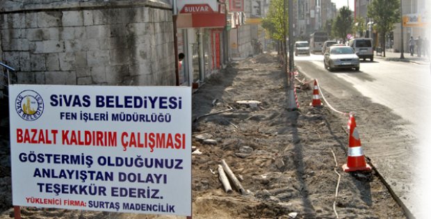 Atatürk Caddesi´nde Çalışmalar Gece Yapılacak
