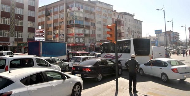 Kepçeli Trafiği, Vatandaşları Çileden Çıkarıyor
