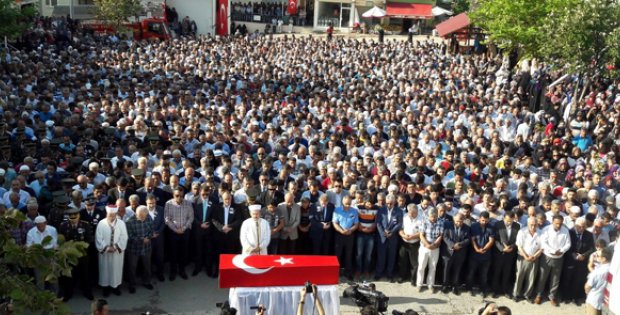 Şehit Ateşi Akıncılar´a Düştü