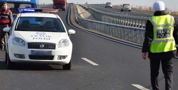 Kemersiz geçmeyecek