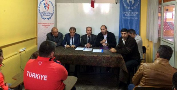 Müdürler ve Antrenörler Toplantıda Bir Araya Geldi