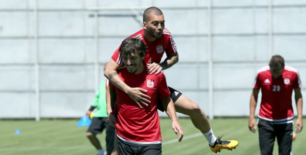 Gözler Beykan ve Ergin´de