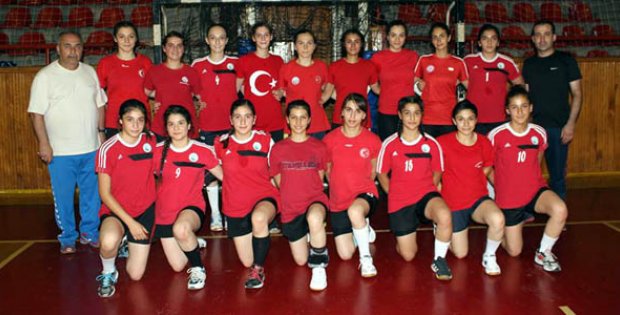 Bayanlar, Puanla Başladı