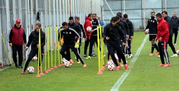 Yiğido Çıkış Arıyor