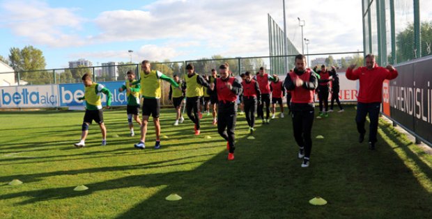 Belediyespor, Ofspor´a Hazırlanıyor