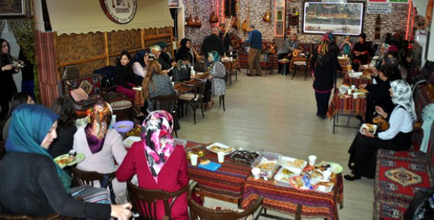 Aşçı Adayları Veda Eğlencesi Düzenledi