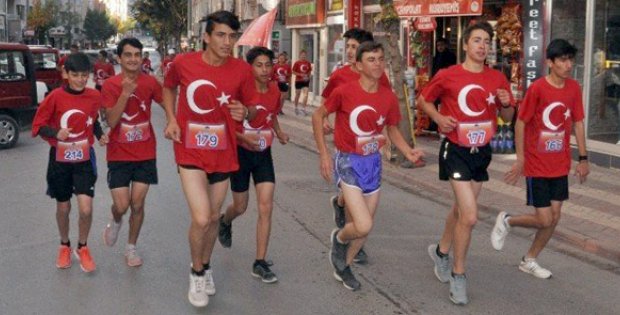 TED Cumhuriyet Koşusuna Yoğun Katılım