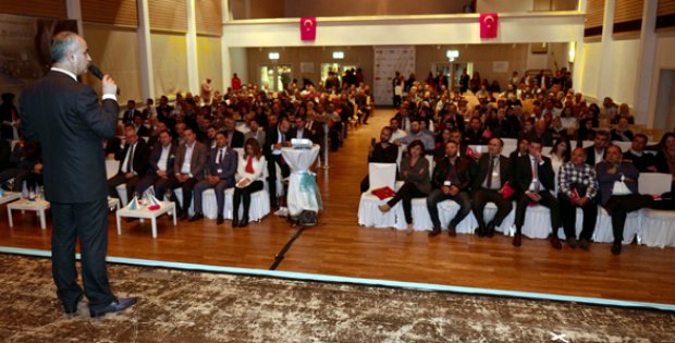 Avrupalı Türklere 15 Temmuz´u Anlattı