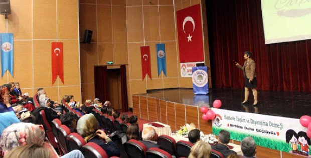 Kayader, Meme Kanseri Ayı´ Etkinliklerini Sürdürüyor