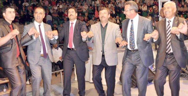 YİĞİDOLAR DARICA´YI SALLADI 