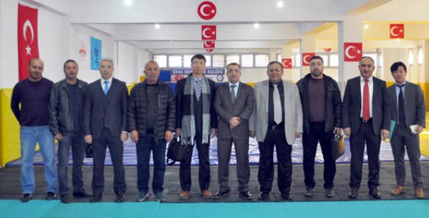 Koreliler Sivas´ta Öğrencilere Teakvondo Eğitimi Verecek