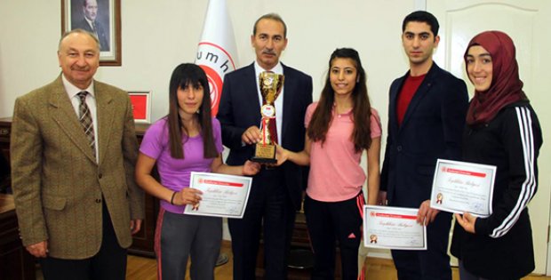 CÜ BESYO Öğrencileri Dereceyle Döndü