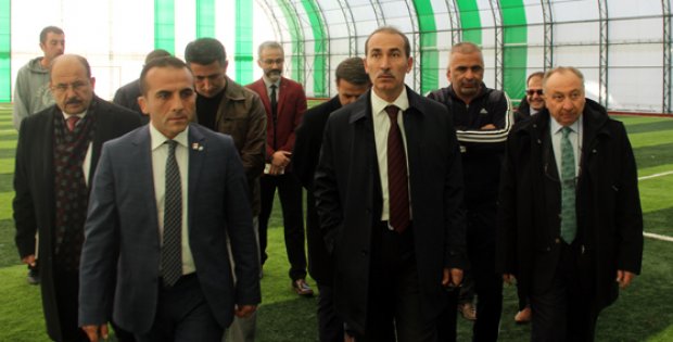 Rektör, Spordaki Eksikleri Tespit Etti