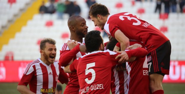 Rakip Göztepe