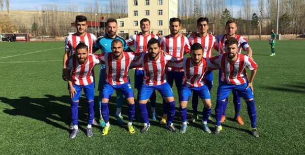 Yıldızeli Maçında 4 Gol 2 Kırmızı Kart Var