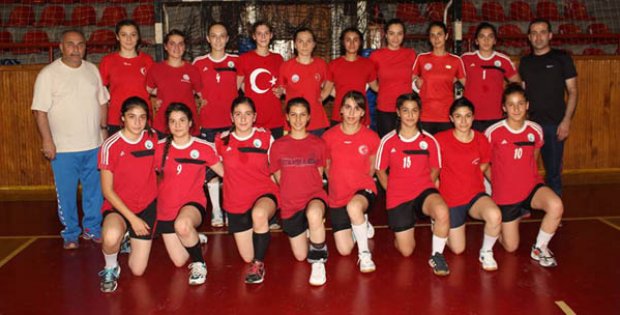Hentbolcular Kastamonu´da Kazandı
