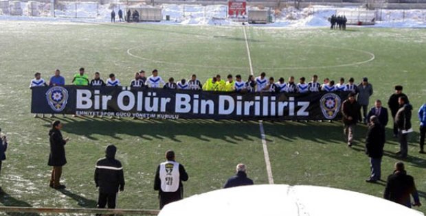 Emniyetspor  Kangalspor Maçında Teröre Tepki