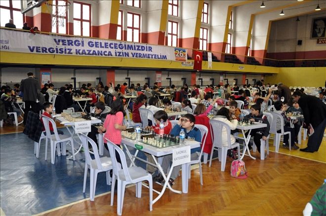 Satranç Camiasında Neler Oluyor