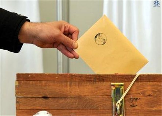 REFERANDUM YOLU GÖRÜNDÜ
