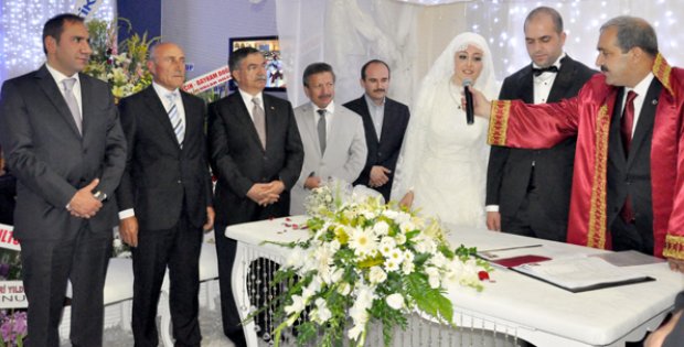 9 şahitli nikah