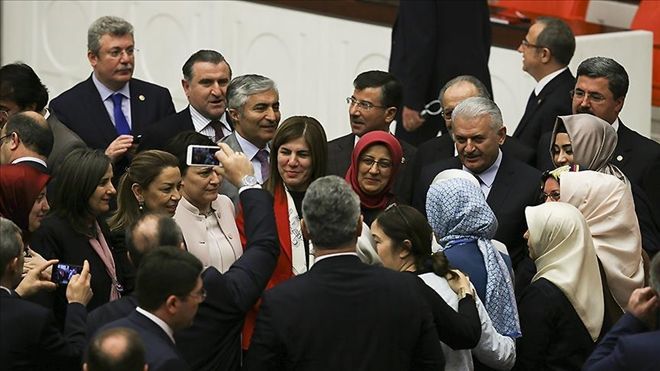 Anayasa değişikliği teklifinde 4 madde daha kabul edildi