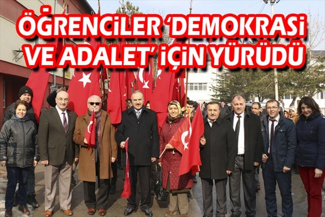 ÖĞRENCİLER DEMOKRASİ VE ADALET´ İÇİN YÜRÜDÜ