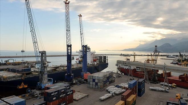 Dış ticaret açığı 2016´da geriledi