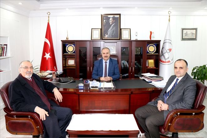 Öğrencilere giysi ve kırtasiye yardımı